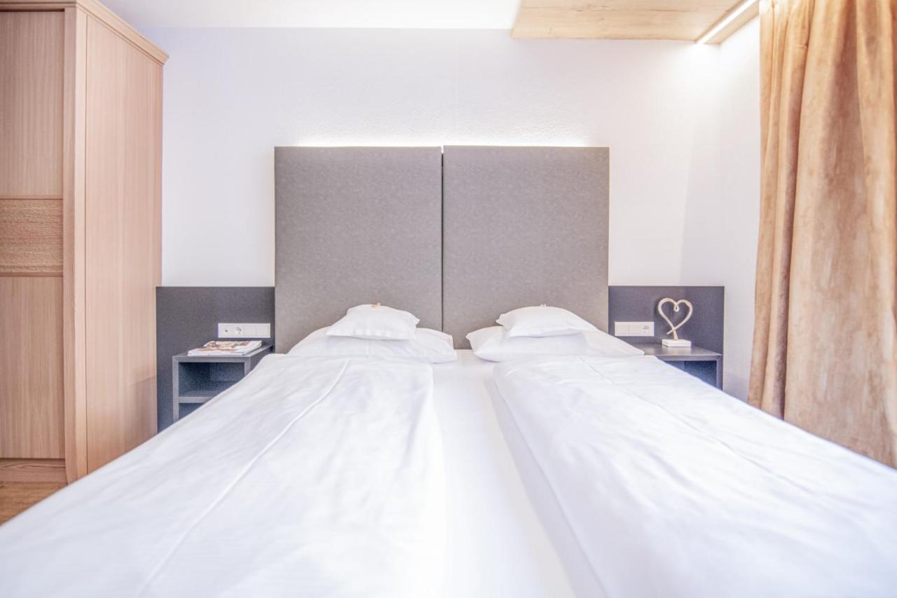 ויפיטנו Hotel Residence Rose מראה חיצוני תמונה