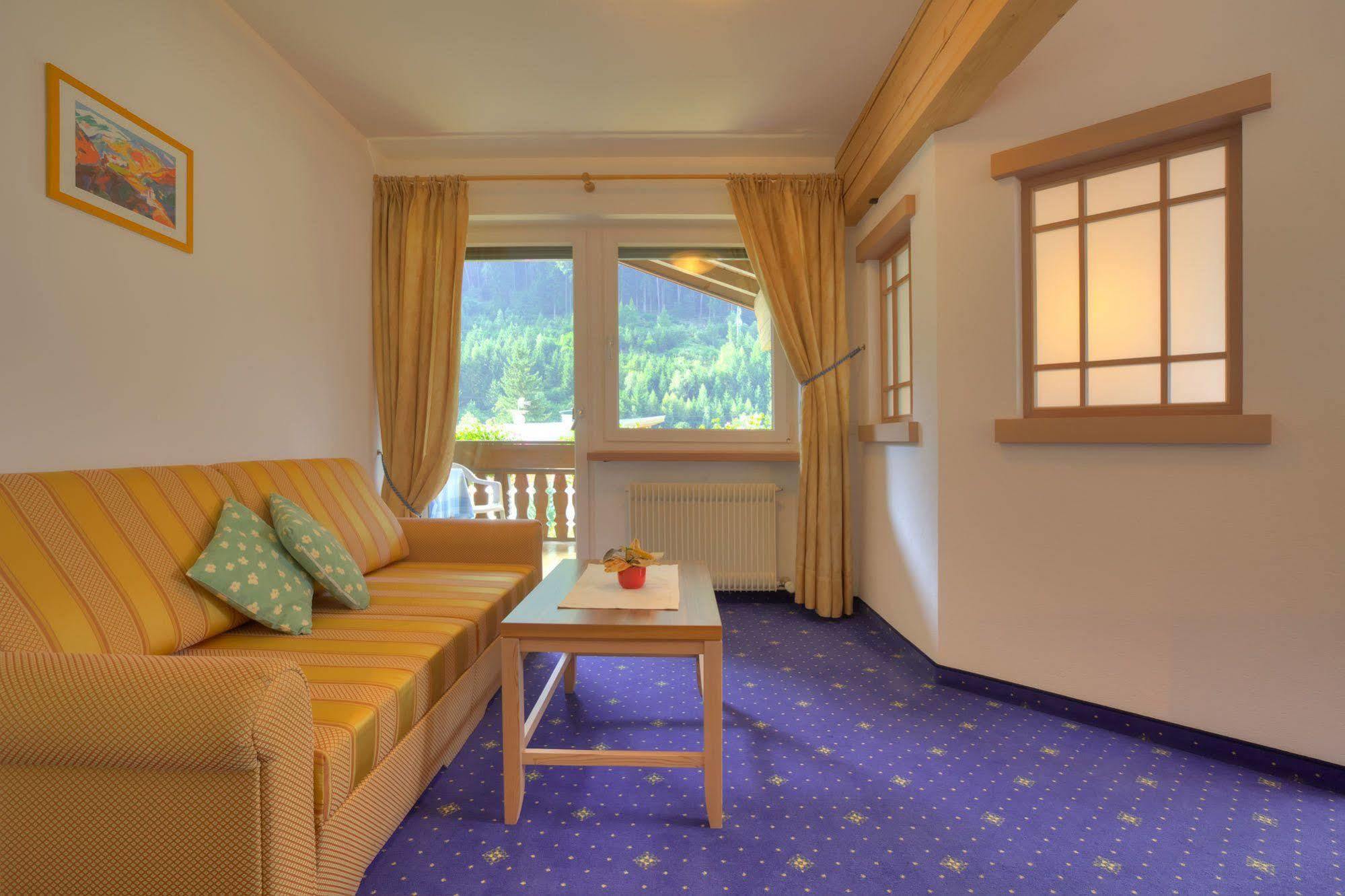 ויפיטנו Hotel Residence Rose מראה חיצוני תמונה
