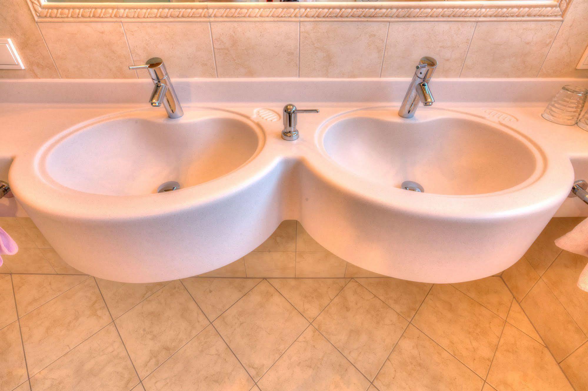 ויפיטנו Hotel Residence Rose מראה חיצוני תמונה